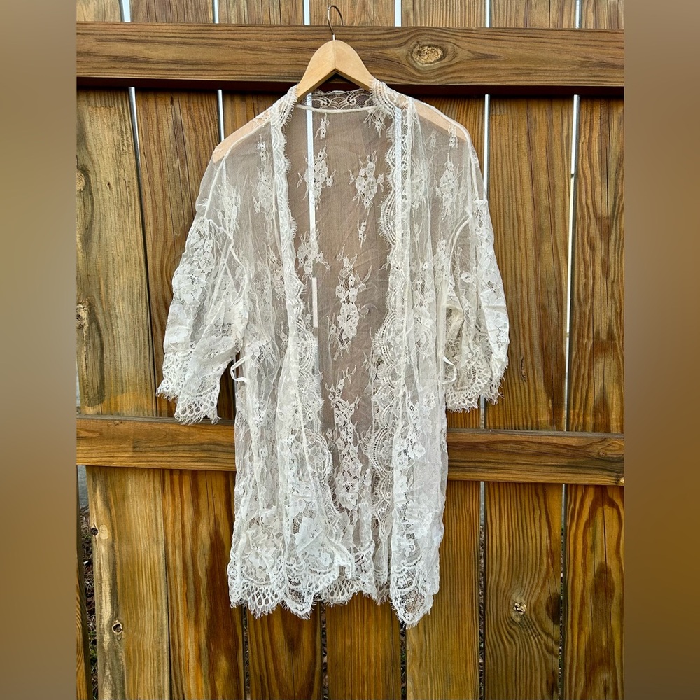 White Lace Kimono Duster Sz. Medium